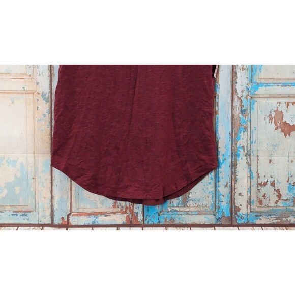 Ambrielle Womens Size Small Scoop Neck Tee Shirt Red Burnt Russet Pocket Stretch - Picture 3 of 9